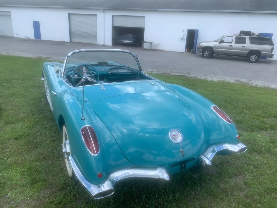 1960 Chevrolet Corvette C1 - Image 17 of 25
