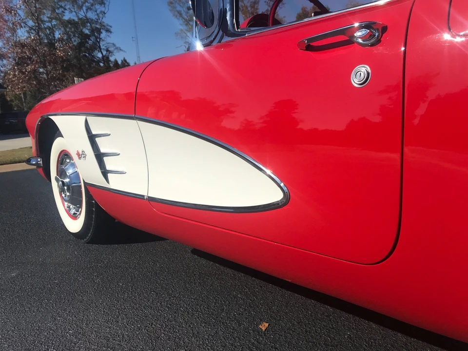 1960 Chevrolet Corvette C1 - Image 18 of 21