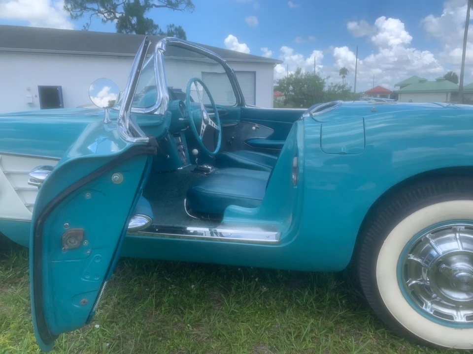1960 Chevrolet Corvette C1 - Image 9 of 25