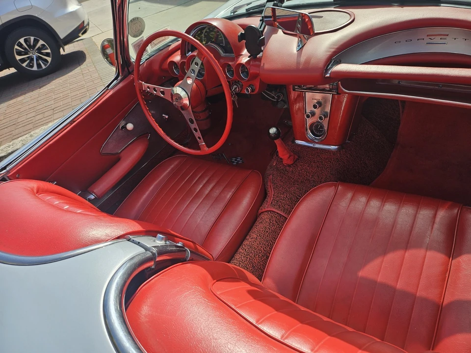 1960 Chevrolet Corvette C1 - Image 3 of 11