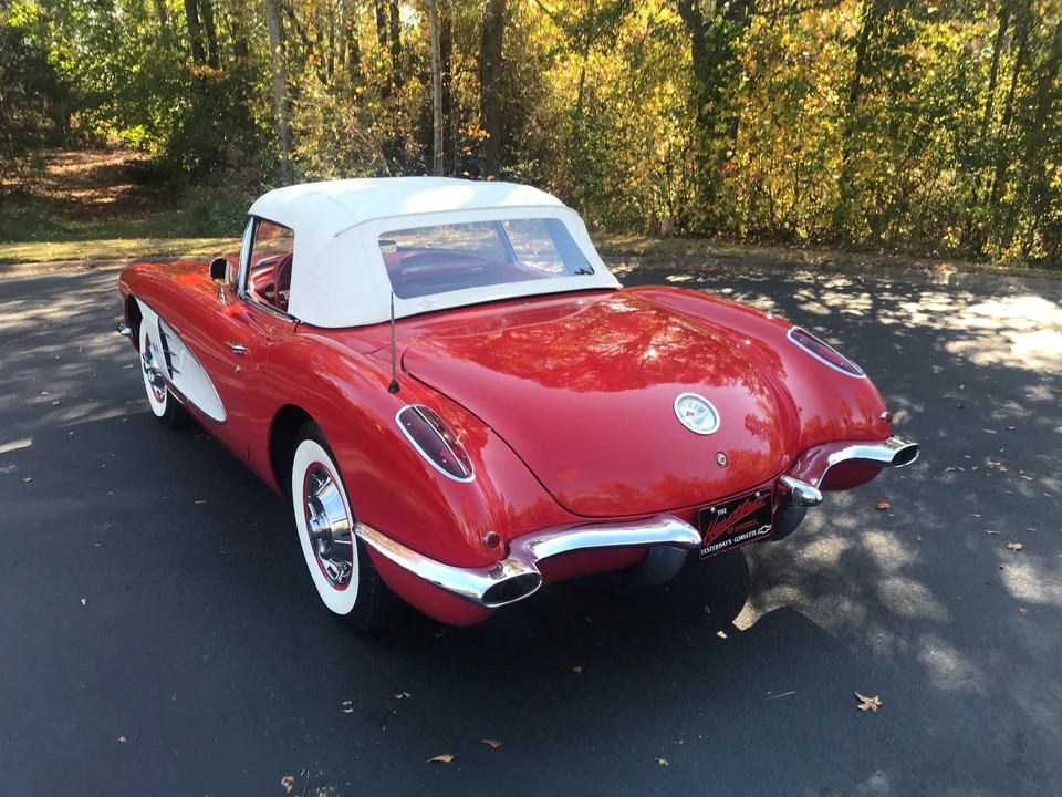 1960 Chevrolet Corvette C1 - Image 12 of 21