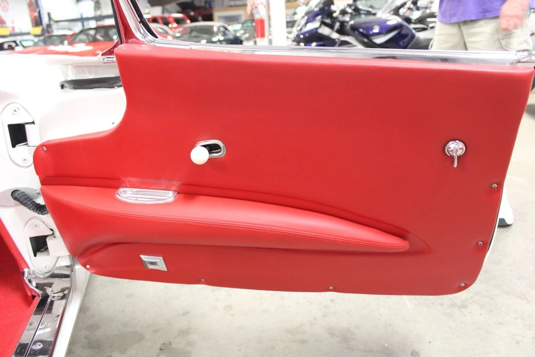 1960 Chevrolet Corvette C1 - Image 25 of 31