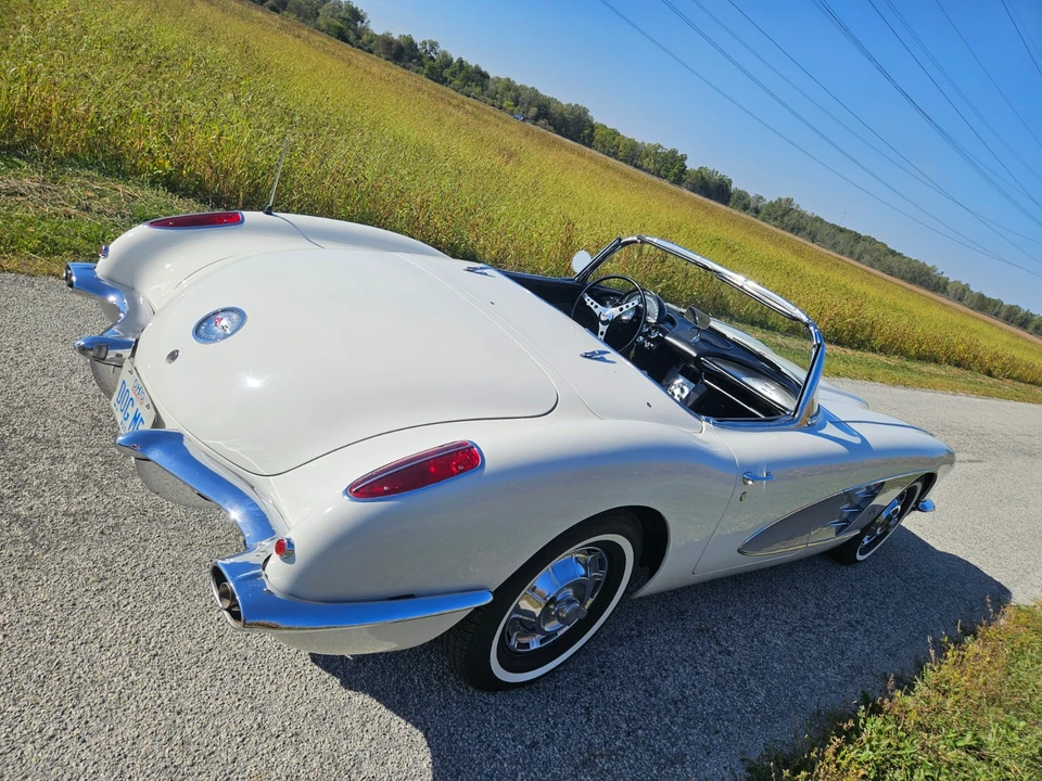 1960 Chevrolet Corvette C1 - Image 2 of 21