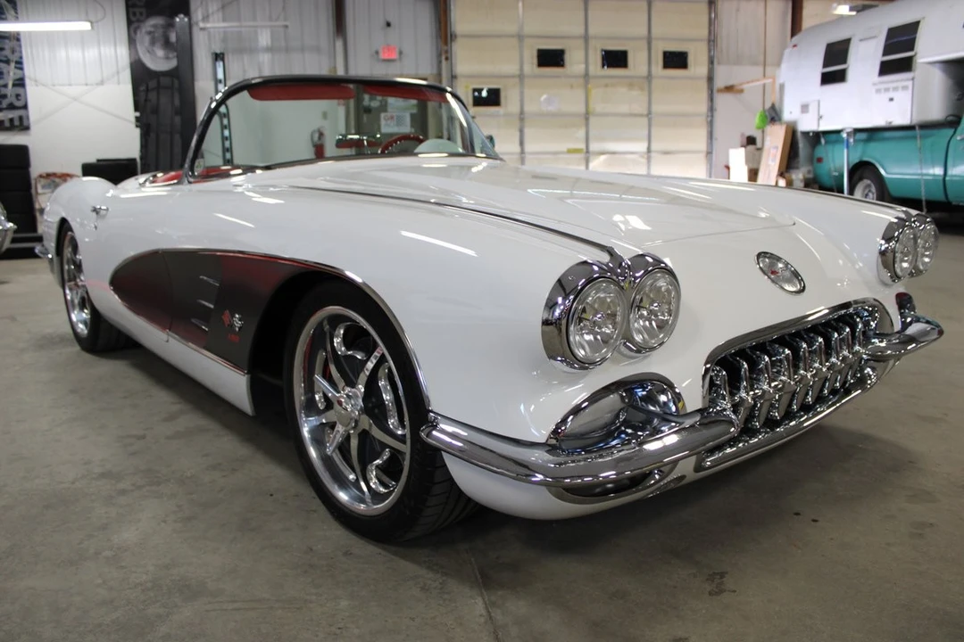 1960 Chevrolet Corvette - Image 8 of 31