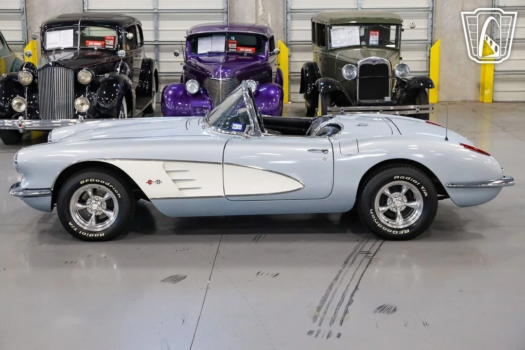 1960 Chevrolet Corvette C1 - Image 12 of 12