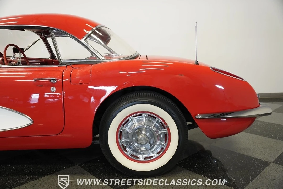 1960 Chevrolet Corvette C1 - Image 15 of 21