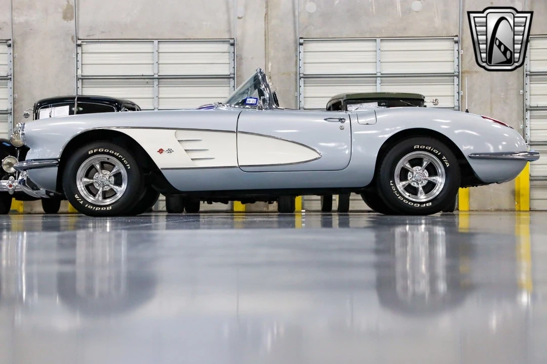 1960 Chevrolet Corvette C1 - Image 4 of 12