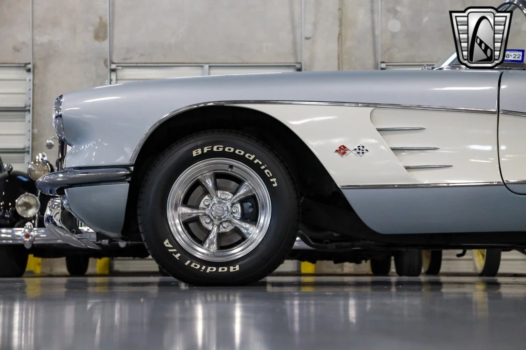 1960 Chevrolet Corvette C1 - Image 5 of 12