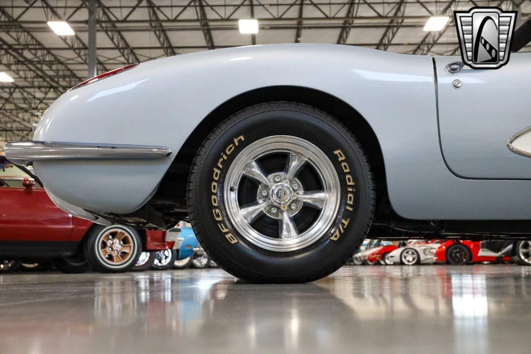 1960 Chevrolet Corvette C1 - Image 8 of 12