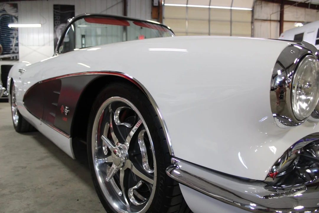 1960 Chevrolet Corvette - Image 20 of 31