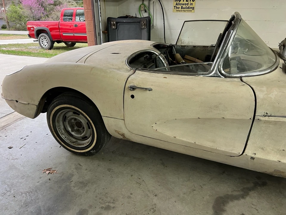 1960 Chevrolet Corvette C1 - Image 4 of 21