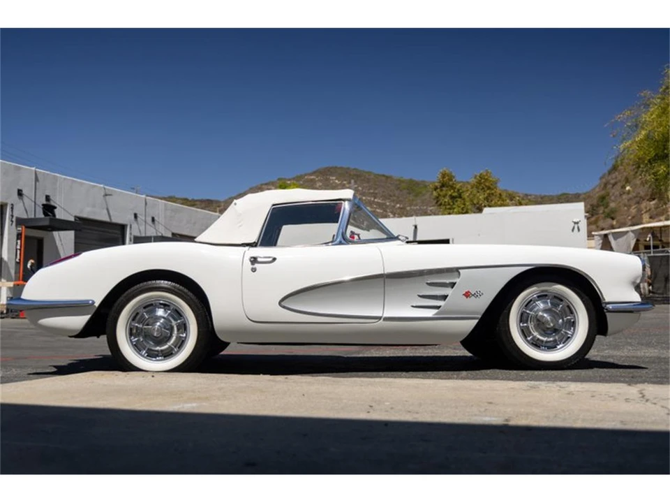 1960 Chevrolet Corvette C1 - Image 28 of 31