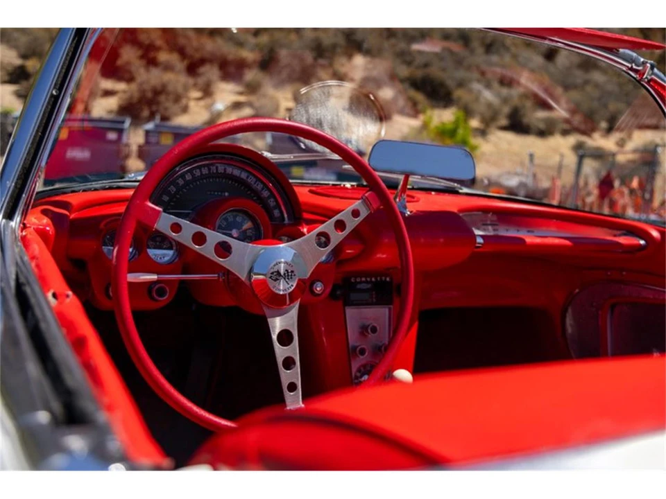 1960 Chevrolet Corvette C1 - Image 9 of 31