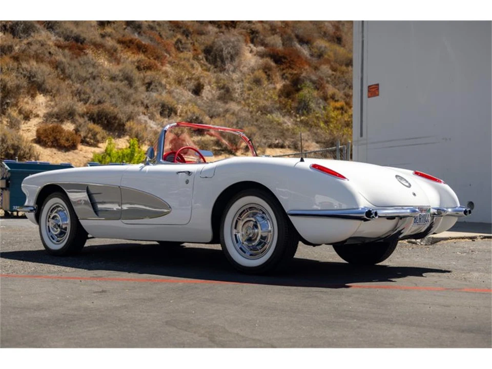 1960 Chevrolet Corvette C1 - Image 5 of 31