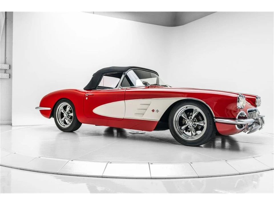 1960 Chevrolet Corvette C1 - Image 12 of 31