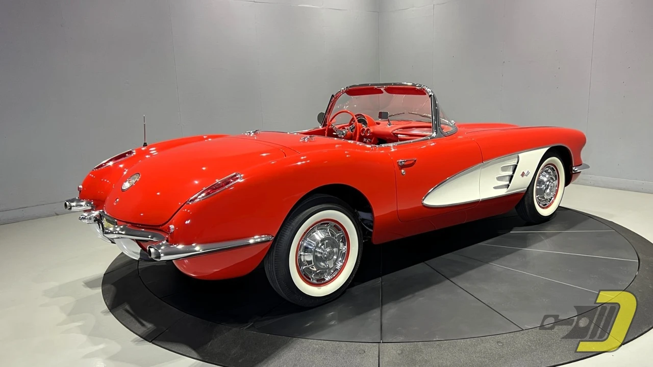 1960 Chevrolet Corvette C1 - Image 9 of 20