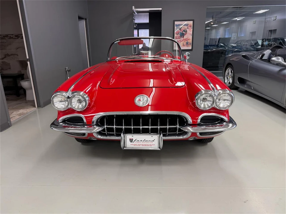 1960 Chevrolet Corvette C1 - Image 2 of 14