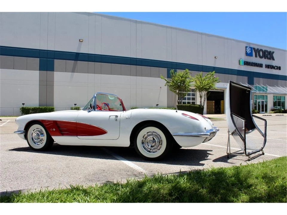 1960 Chevrolet Corvette C1 - Image 9 of 31