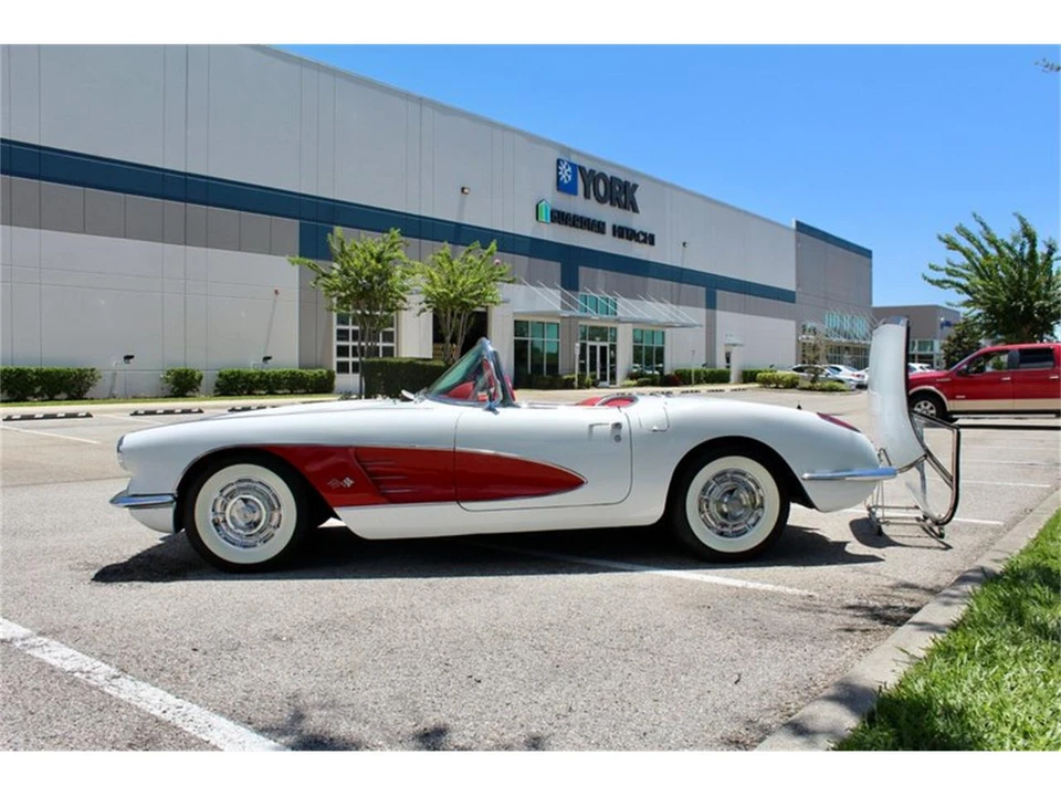 1960 Chevrolet Corvette C1 - Image 8 of 31