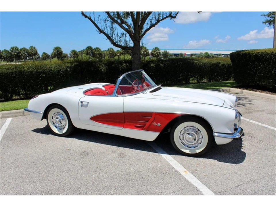 1960 Chevrolet Corvette C1 - Image 16 of 31