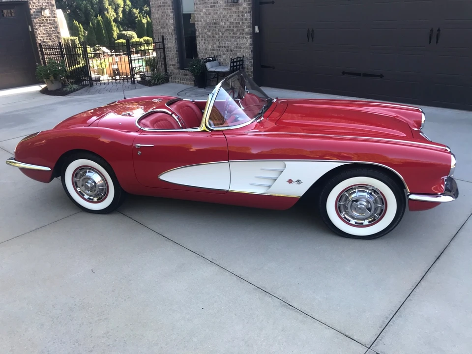 1960 Chevrolet Corvette C1 - Image 3 of 31