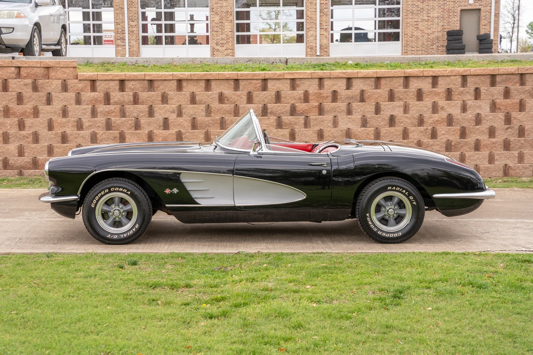 1960 Chevrolet Corvette C1 - Image 5 of 31