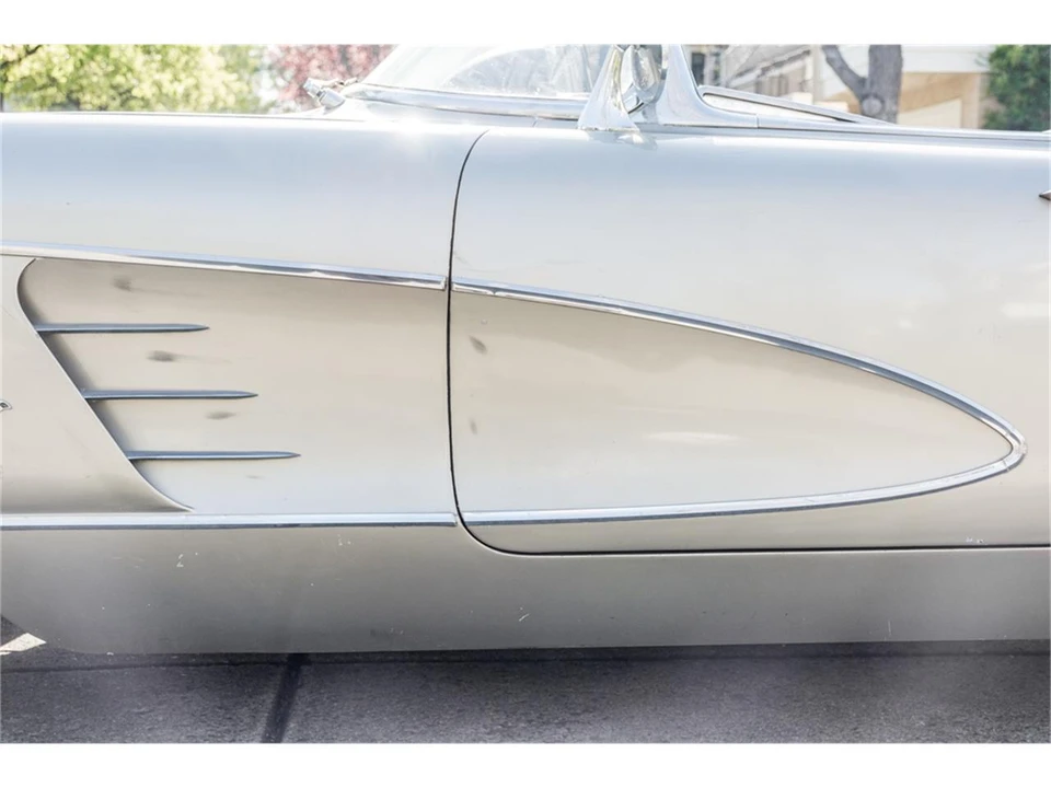 1960 Chevrolet Corvette C1 - Image 28 of 31