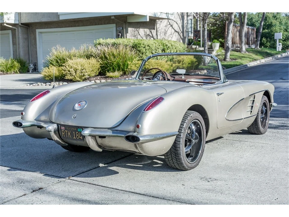 1960 Chevrolet Corvette C1 - Image 4 of 31