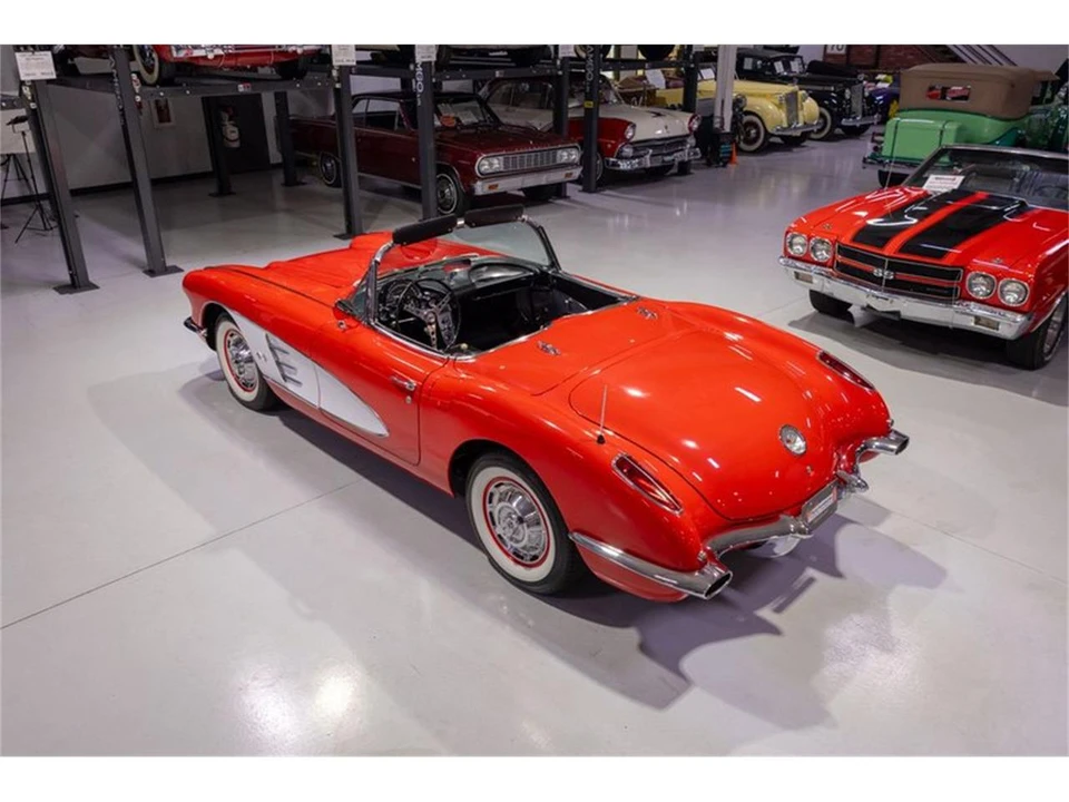 1960 Chevrolet Corvette C1 - Image 13 of 31