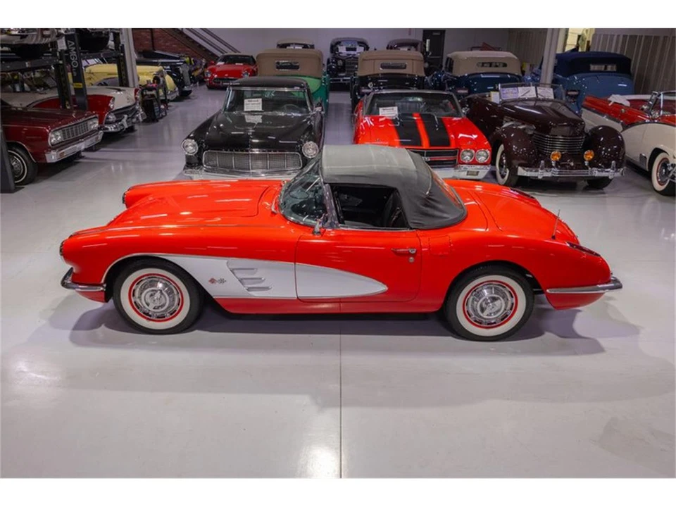 1960 Chevrolet Corvette C1 - Image 22 of 31