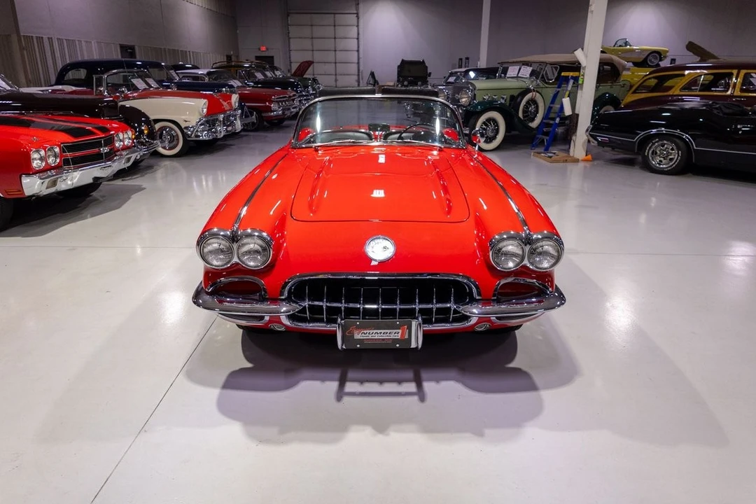 1960 Chevrolet Corvette C1 - Image 24 of 31