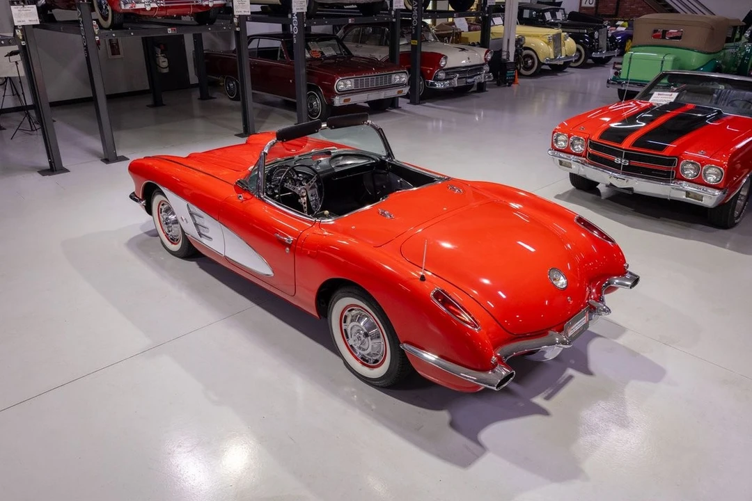 1960 Chevrolet Corvette C1 - Image 13 of 31