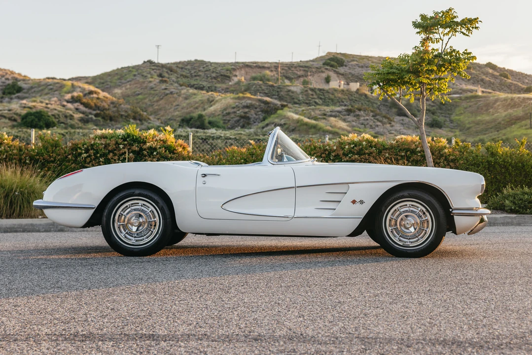 1960 Chevrolet Corvette C1 - Image 2 of 31
