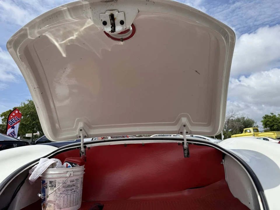 1960 Chevrolet Corvette C1 - Image 20 of 20
