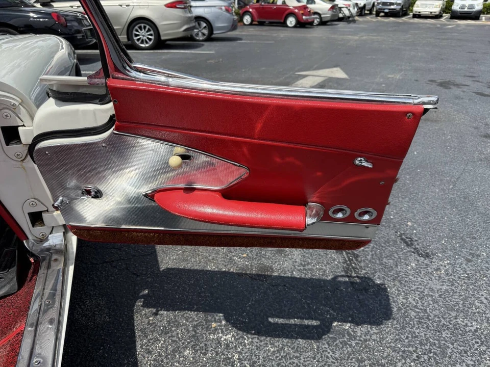 1960 Chevrolet Corvette C1 - Image 17 of 20