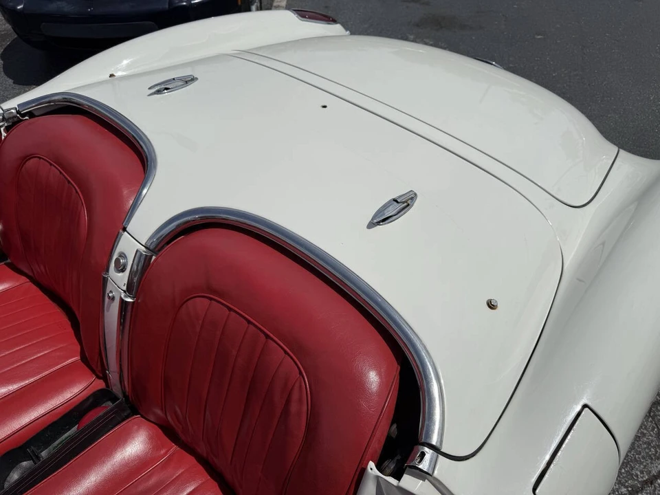 1960 Chevrolet Corvette C1 - Image 14 of 20