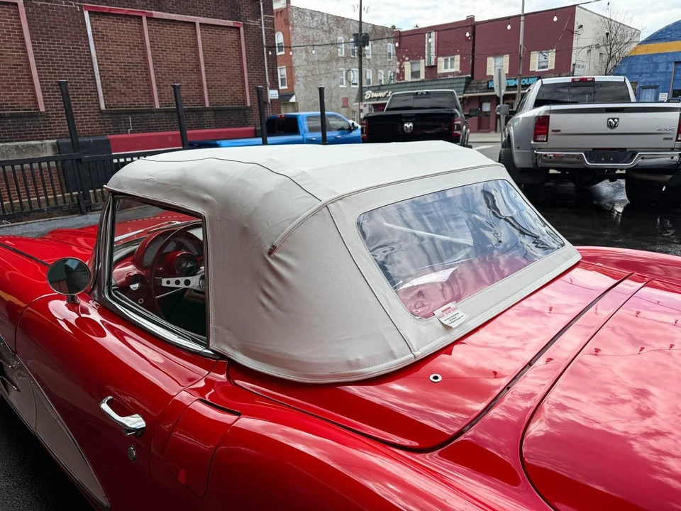 1960 Chevrolet Corvette C1 - Image 14 of 31