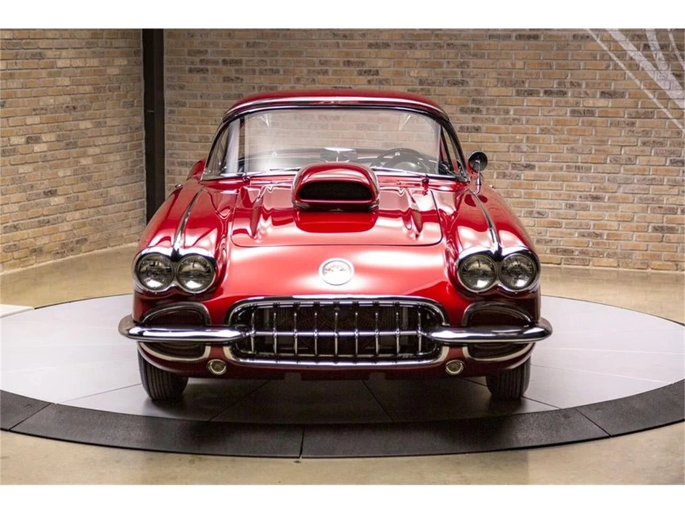 1960 Chevrolet Corvette C1 - Image 2 of 31