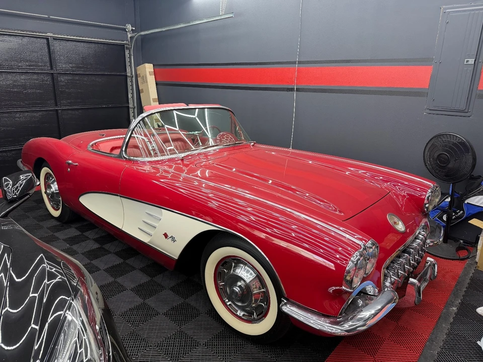 1960 Chevrolet Corvette C1 - Image 5 of 31