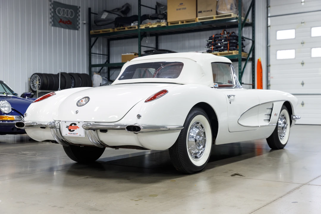1960 Chevrolet Corvette C1 - Image 12 of 31