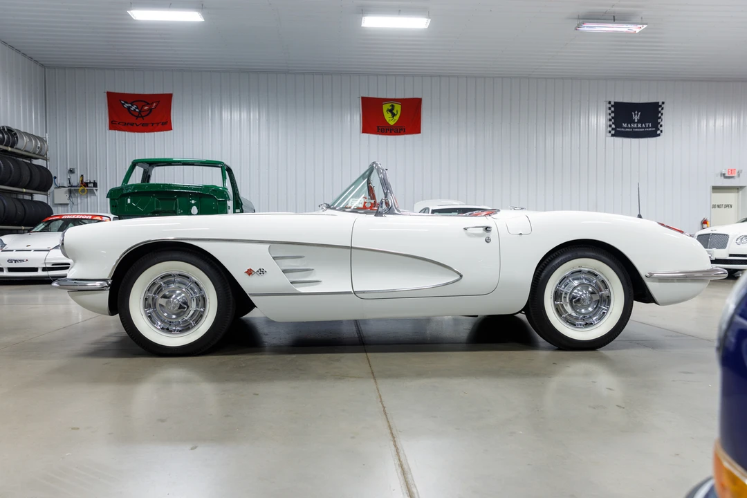 1960 Chevrolet Corvette C1 - Image 17 of 31