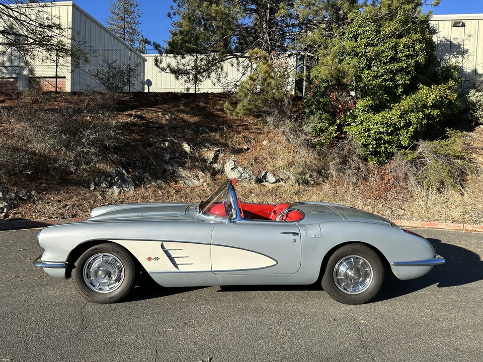 1960 Chevrolet Corvette C1 - Image 26 of 31