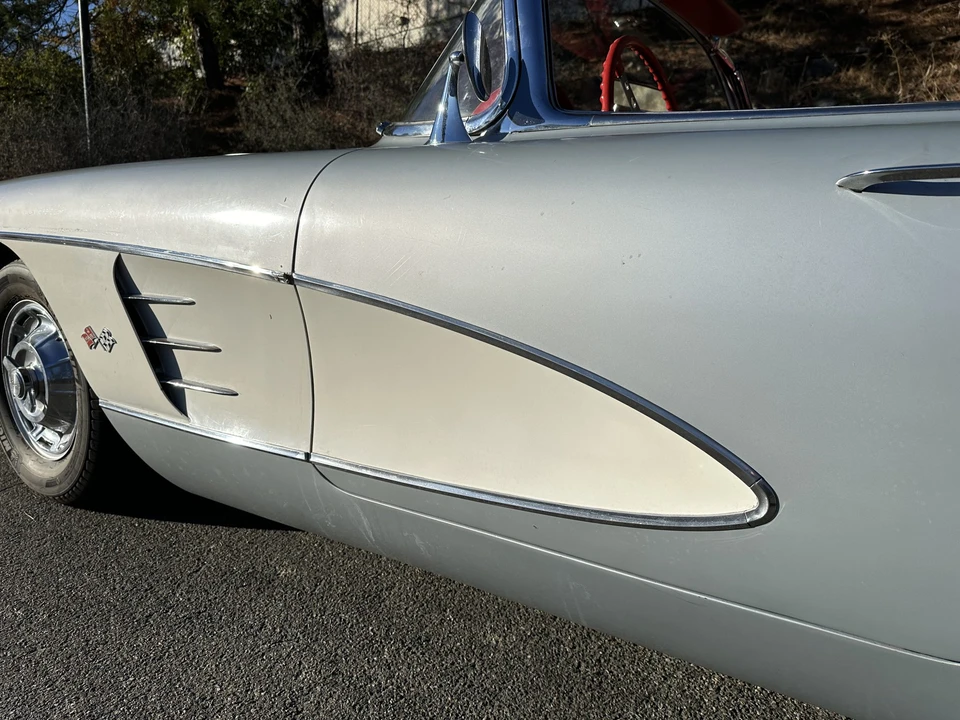1960 Chevrolet Corvette C1 - Image 31 of 31