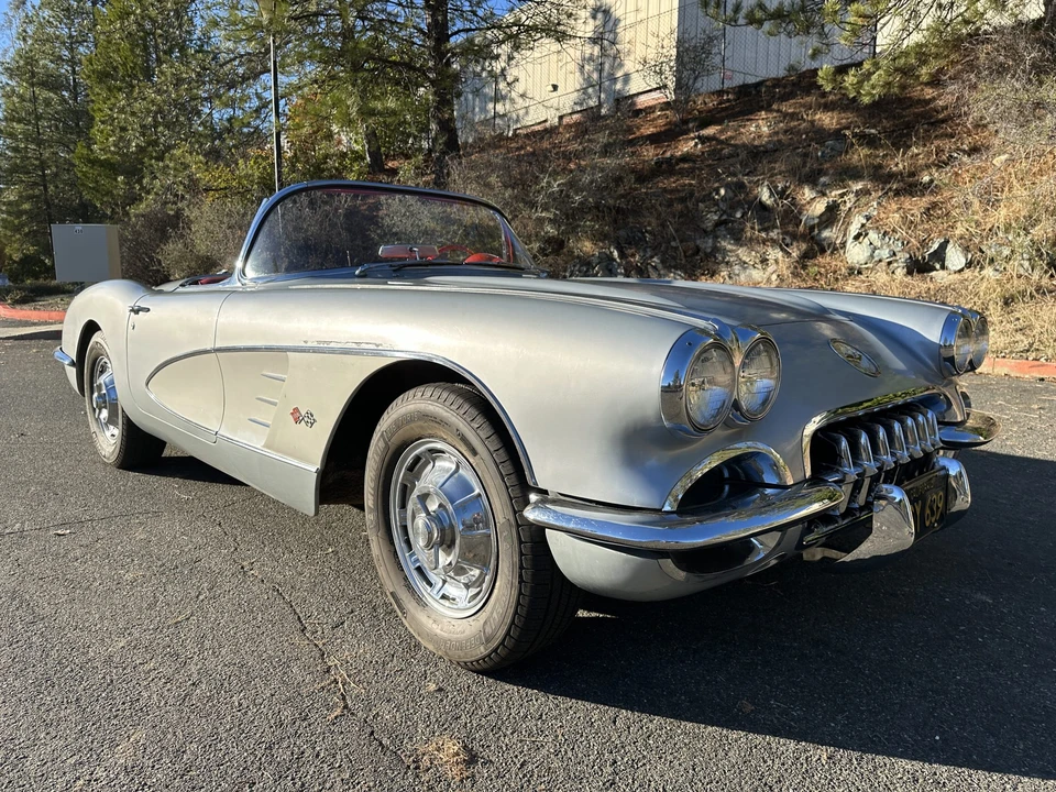 1960 Chevrolet Corvette C1 - Image 9 of 31
