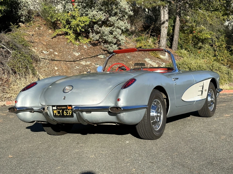 1960 Chevrolet Corvette C1 - Image 21 of 31