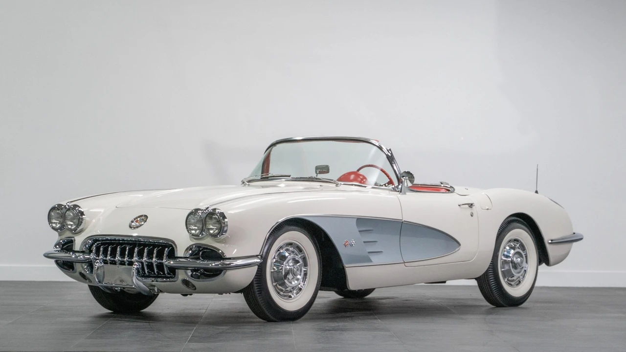 1960 Chevrolet Corvette C1 - Image 2 of 31