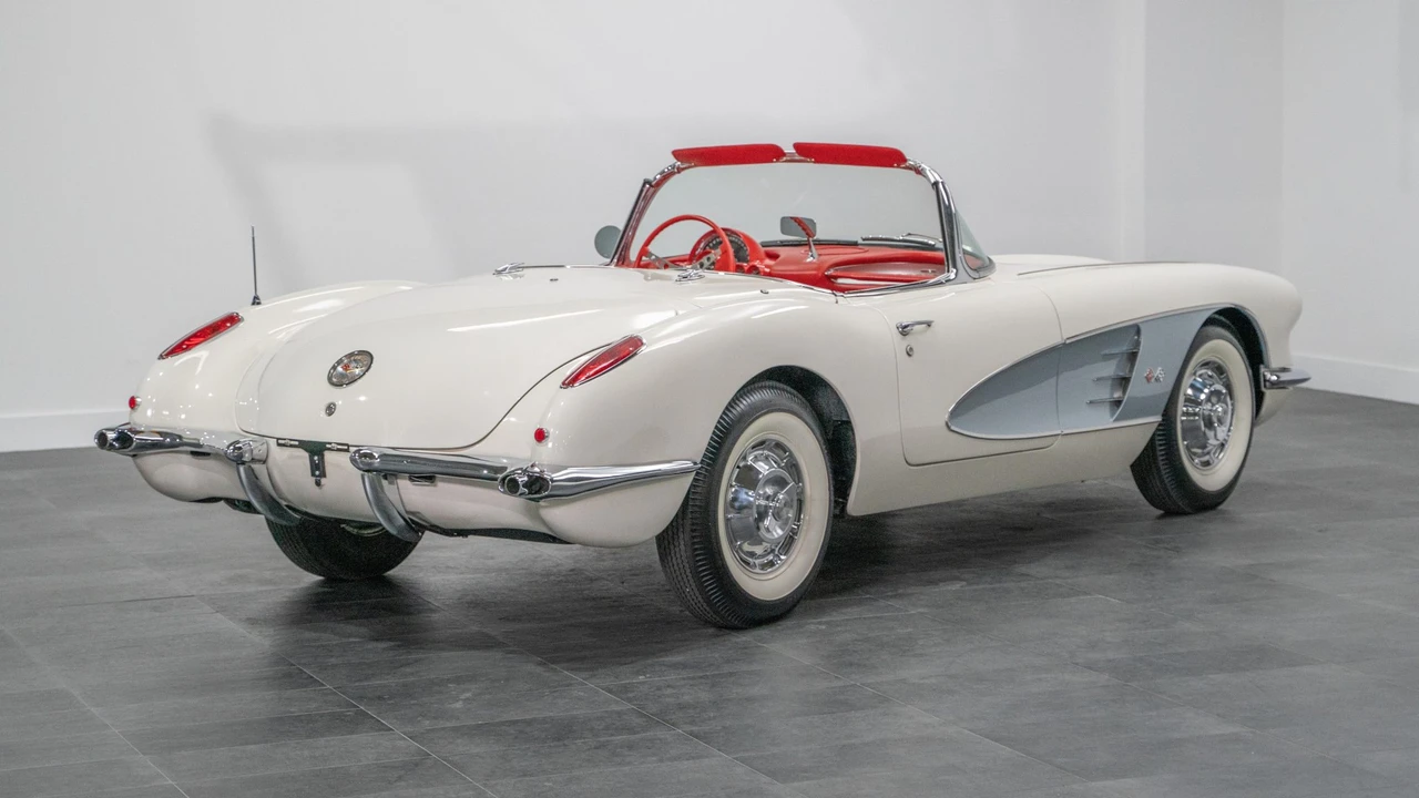 1960 Chevrolet Corvette C1 - Image 10 of 31