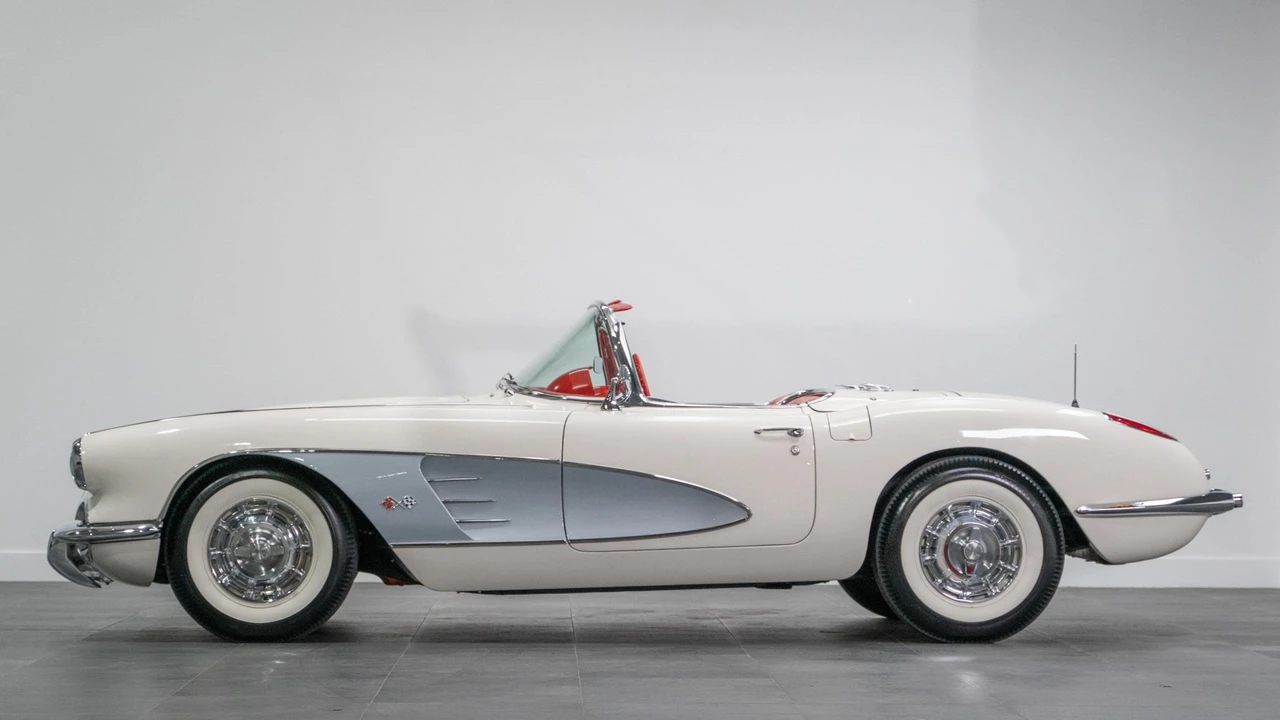 1960 Chevrolet Corvette C1 - Image 3 of 31