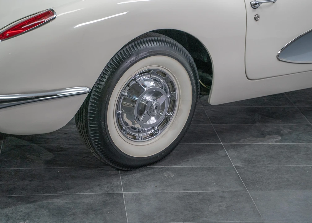 1960 Chevrolet Corvette C1 - Image 27 of 31