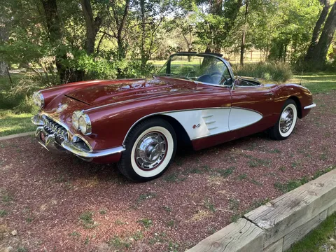 1960 Chevrolet Corvette C1 - Image 2 of 31